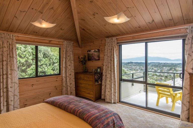 Photo of property in 53d Kotare Street, Waikanae, 5036