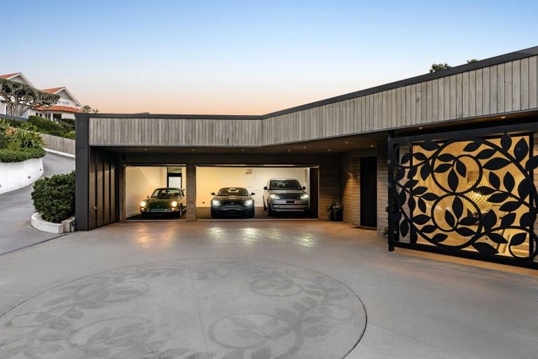 Photo of property in 218a Lake Road, Hauraki, Auckland, 0622