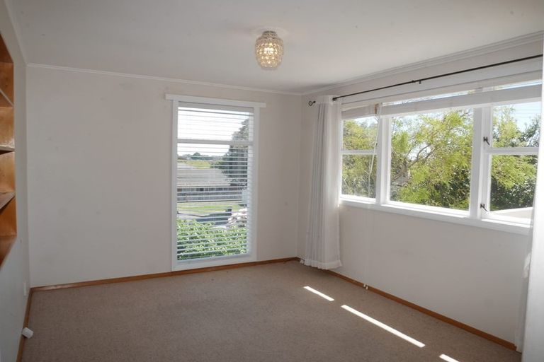 Photo of property in 24 Eatwell Avenue, Paraparaumu Beach, Paraparaumu, 5032