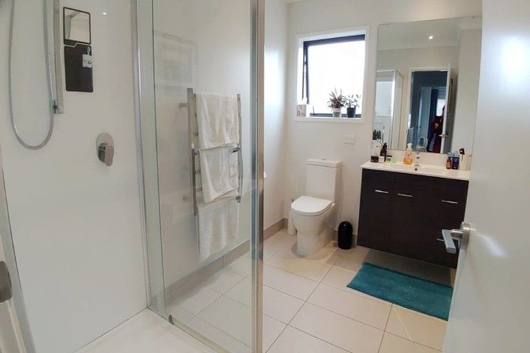 Photo of property in 84 Squadron Drive, Hobsonville, Auckland, 0616