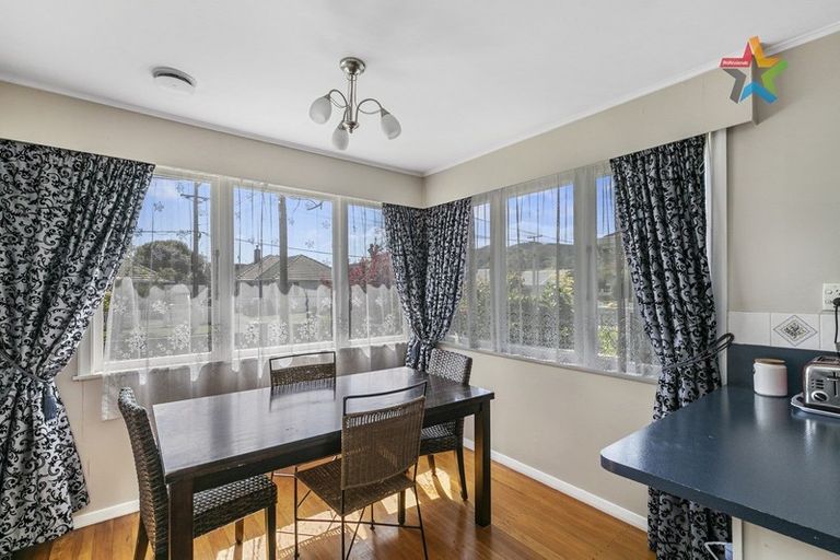 Photo of property in 10 Holyoake Crescent, Avalon, Lower Hutt, 5011