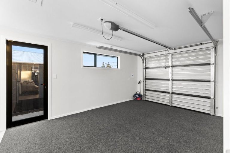 Photo of property in 71 Brightwater Terrace, Terrace End, Palmerston North, 4410