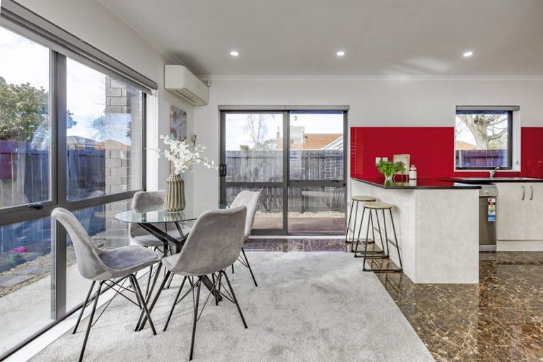 Photo of property in 4a Sturdee Road, Manurewa, Auckland, 2102