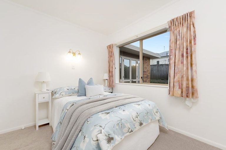 Photo of property in 17a Tirimoana Road, Te Atatu South, Auckland, 0602