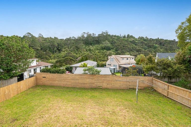 Photo of property in 148 Lynn Road, Bayview, Auckland, 0629