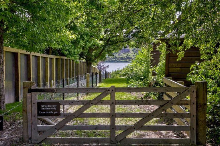 Photo of property in 9 Arrowtown-lake Hayes Road, Arrowtown, Queenstown, 9371