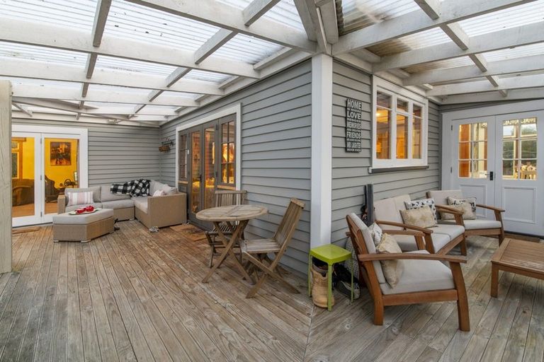 Photo of property in 1070 Queen Street East, Levin, 5510