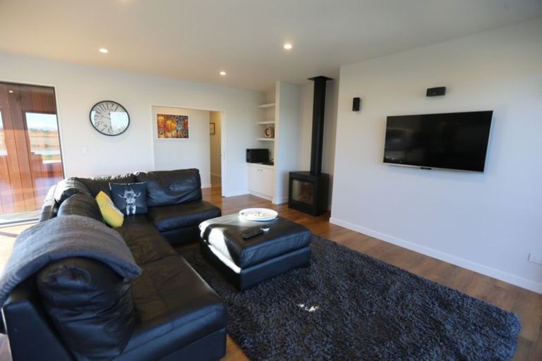 Photo of property in 15 Waterton Point, Huntingdon, Ashburton, 7774