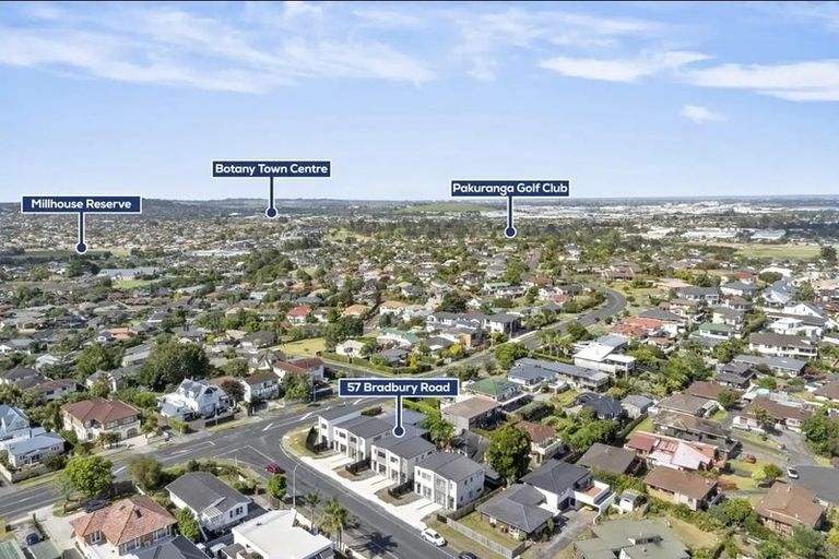 Photo of property in 73 Highland Park Drive, Botany Downs, Auckland, 2010