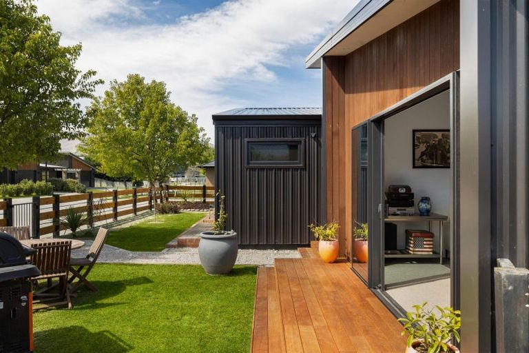 Photo of property in 2 Mulbury Way, Lower Shotover, Queenstown, 9304