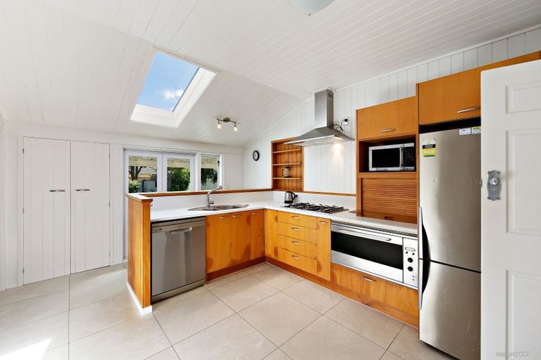 Photo of property in 399 Lake Road, Takapuna, Auckland, 0622
