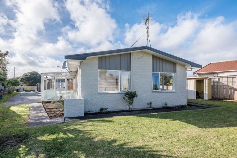 Photo of property in 30a Toru Road, Paraparaumu Beach, Paraparaumu, 5032