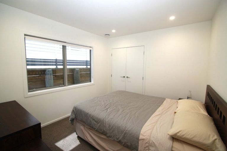 Photo of property in 5 Waterloo Place, Westown, New Plymouth, 4310