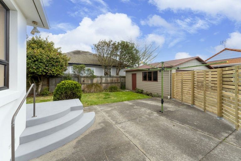 Photo of property in 1/920 Avonside Drive, Avondale, Christchurch, 8061