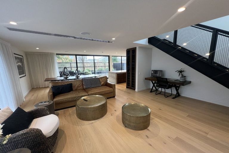Photo of property in 1b Taunton Green, Papanui, Christchurch, 8052