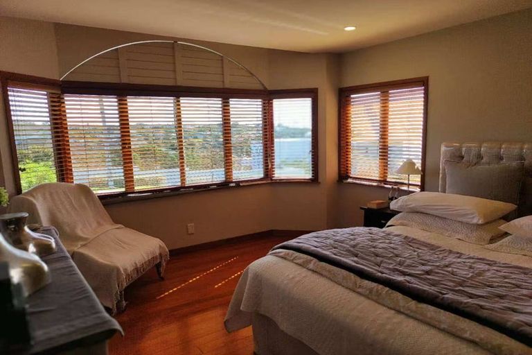 Photo of property in 1 Falmouth Street, Murrays Bay, Auckland, 0630