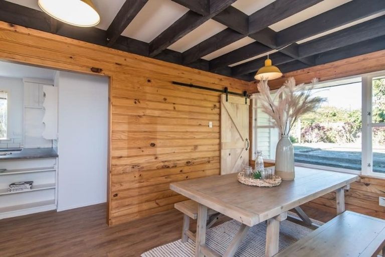 Photo of property in 4 Gavin Road, Raumati Beach, Paraparaumu, 5032