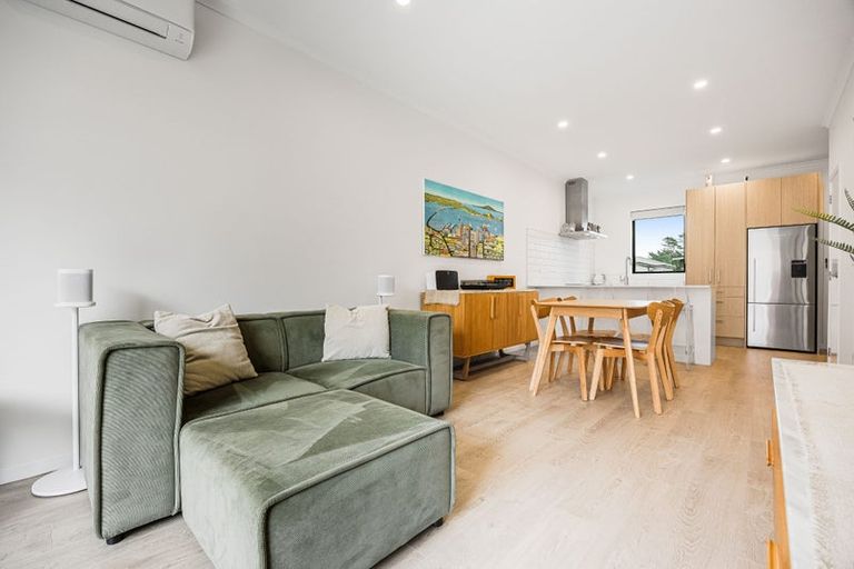 Photo of property in 7 Oyster Drive, Whenuapai, Auckland, 0618