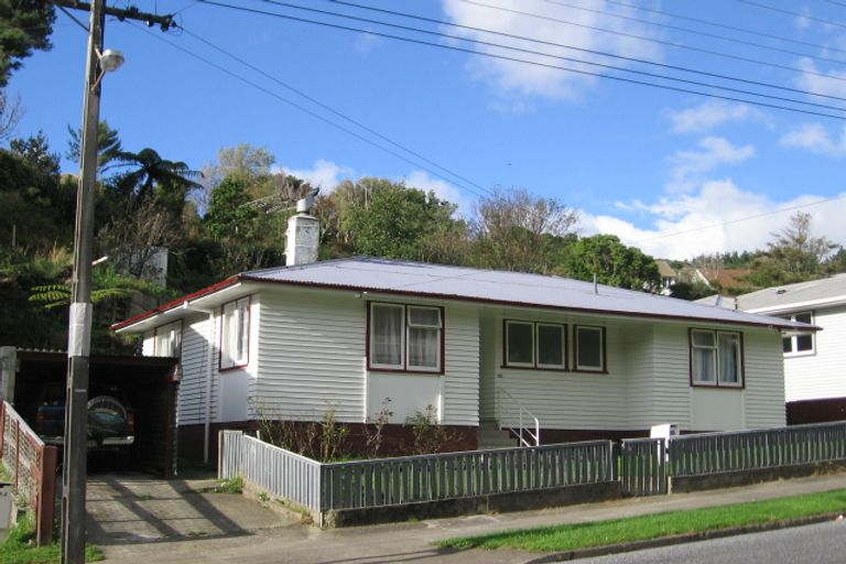 Photo of property in 200 Sievers Grove, Cannons Creek, Porirua, 5024