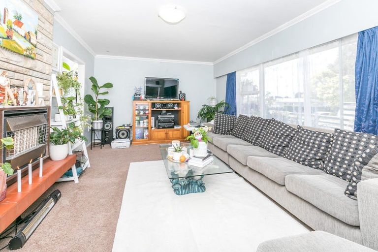 Photo of property in 51 Nevada Road, Silverdale, Hamilton, 3216