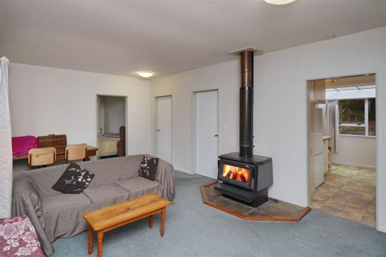 Photo of property in 64 Dunns Avenue, The Pines Beach, 7630