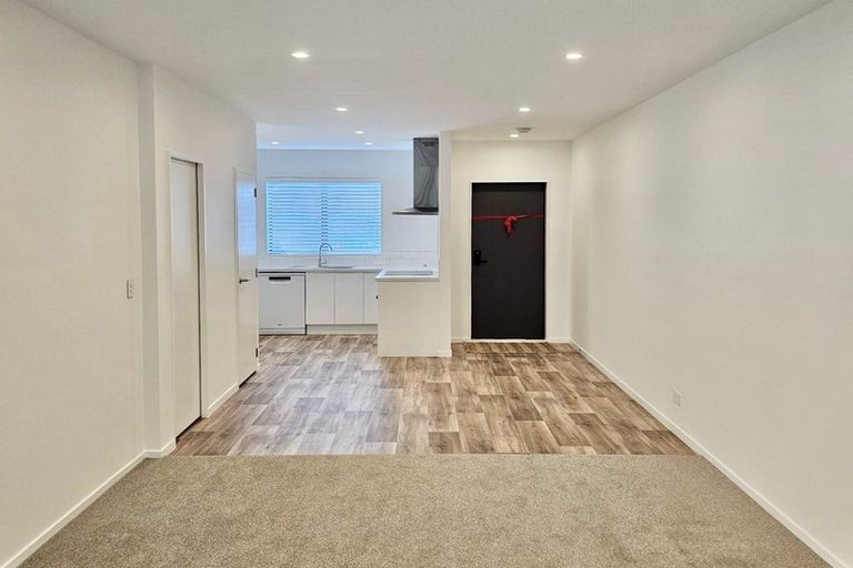 Photo of property in 5 Nga Pona Toru Road, Flat Bush, Auckland, 2019