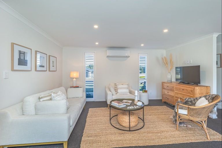 Photo of property in 14 Sandown Avenue, Himatangi Beach, Foxton, 4891