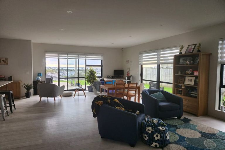 Photo of property in 12 Mahutonga Avenue, Beachlands, Auckland, 2018