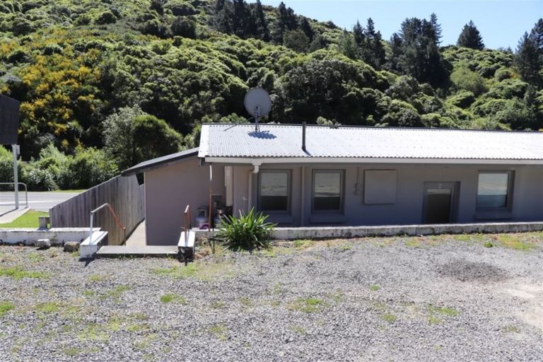 Photo of property in 1/1 Angle Street, Picton, 7220