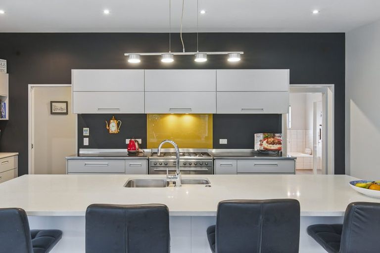 Photo of property in 48 Kotuku Drive, Paraparaumu Beach, Paraparaumu, 5032