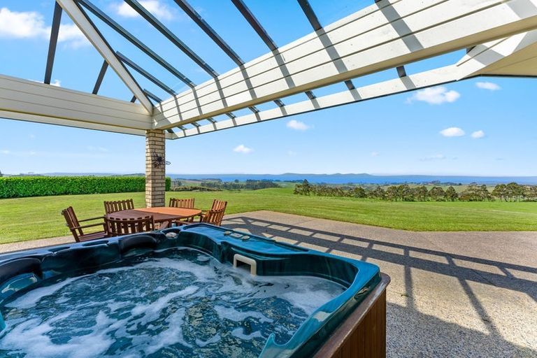 Photo of property in 107 Fuller Road, South Head, Helensville, 0874