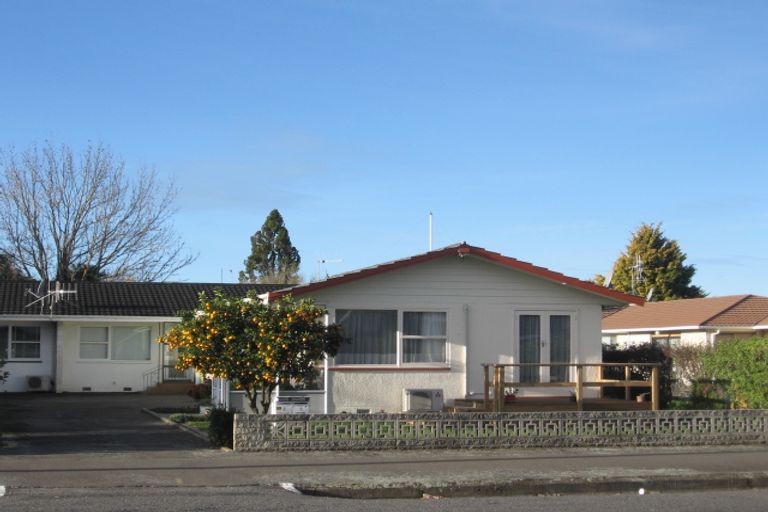 Photo of property in 4/417 Avenue Road West, Hastings, 4122