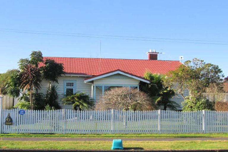 Photo of property in 1/7 Grove Road, Papakura, 2110