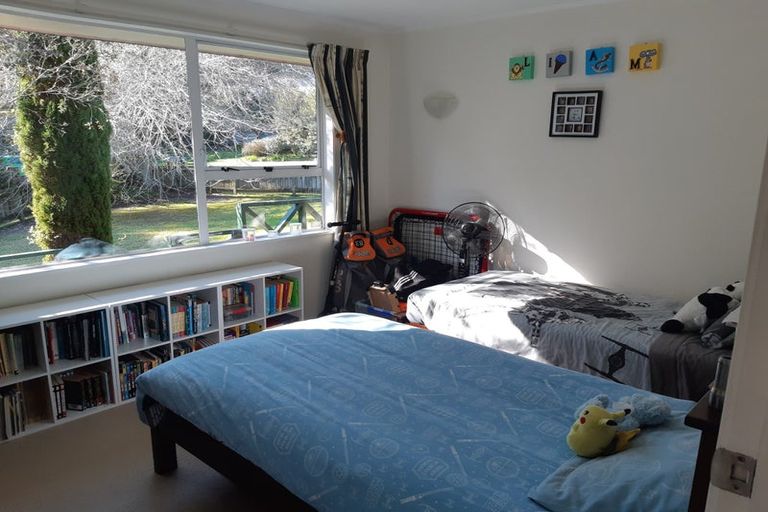 Photo of property in 4 Fernwood Grove, Bayview, Auckland, 0629