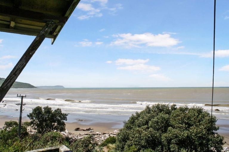 Photo of property in 2798a Coast Road, Akitio, Pongaroa, 4991