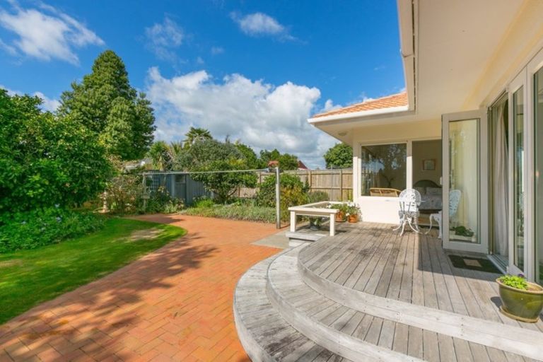 Photo of property in 32 Ngakoti Street, Urenui, 4375