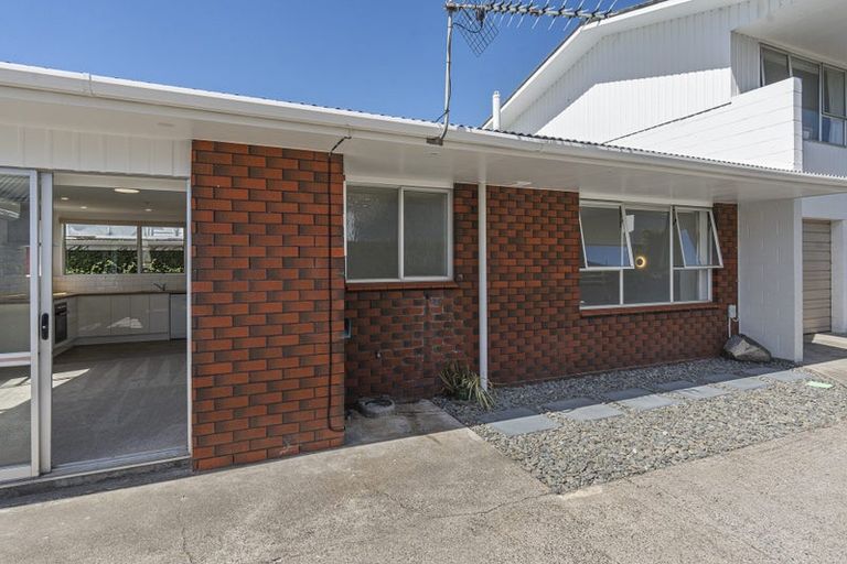 Photo of property in 29 Hine Street, New Plymouth, 4310