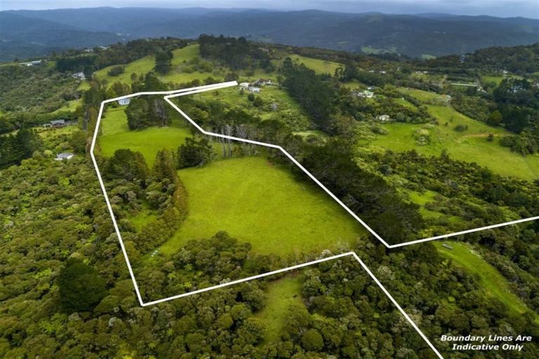 Photo of property in 458 Wairere Road, Waitakere, Henderson, 0782