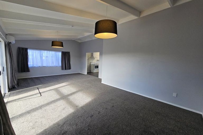 Photo of property in 2/18 Trimble Place, Bell Block, New Plymouth, 4312