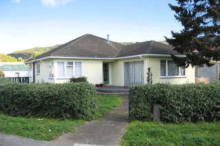 Photo of property in 31 Burden Avenue, Wainuiomata, Lower Hutt, 5014