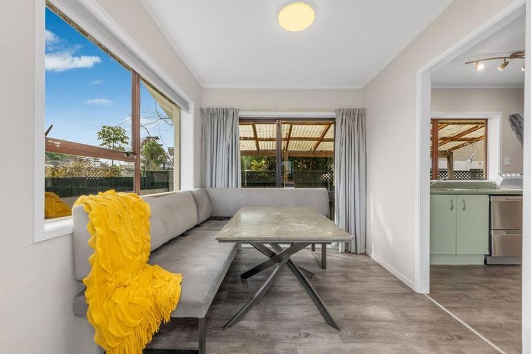 Photo of property in 1/9 Tina Place, Sunnyhills, Auckland, 2010