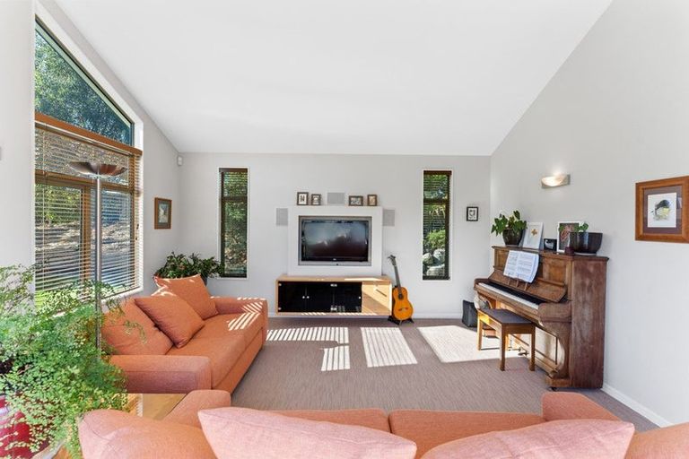Photo of property in 4 Lamont Place, Waikanae, 5036