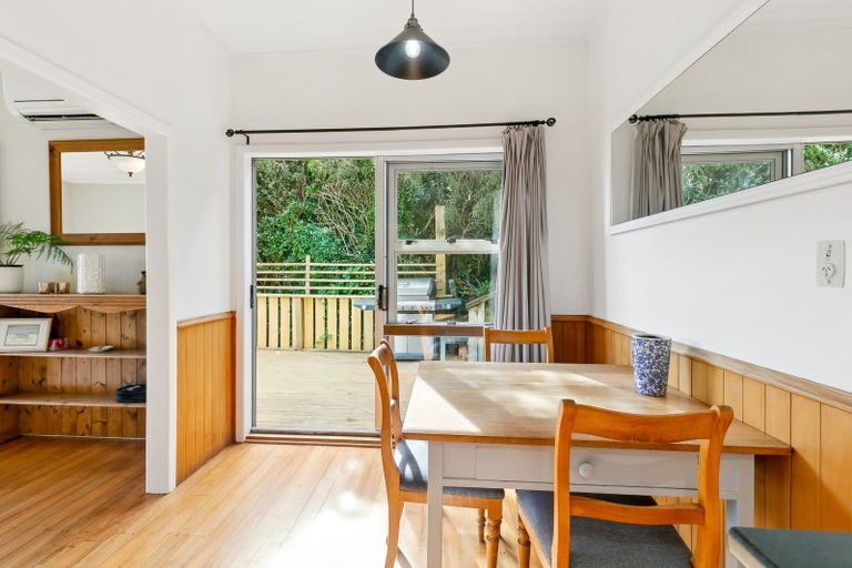 Photo of property in 22 Tannadyce Street, Strathmore Park, Wellington, 6022