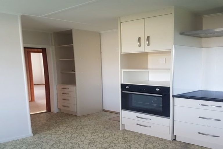 Photo of property in 646 Featherston Street, Roslyn, Palmerston North, 4414