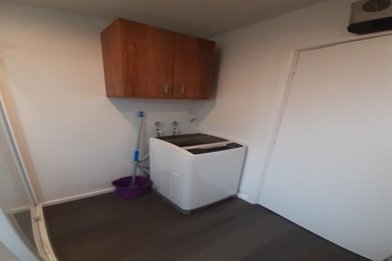 Photo of property in 2/7a Curletts Road, Sockburn, Christchurch, 8042