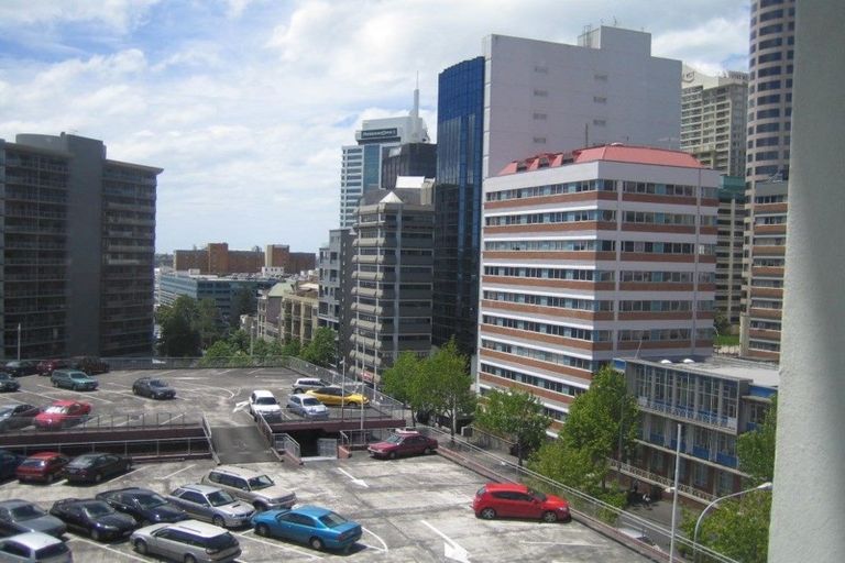 Photo of property in The Heritage Hotel Apartments, 650/35 Hobson Street, Auckland Central, Auckland, 1010