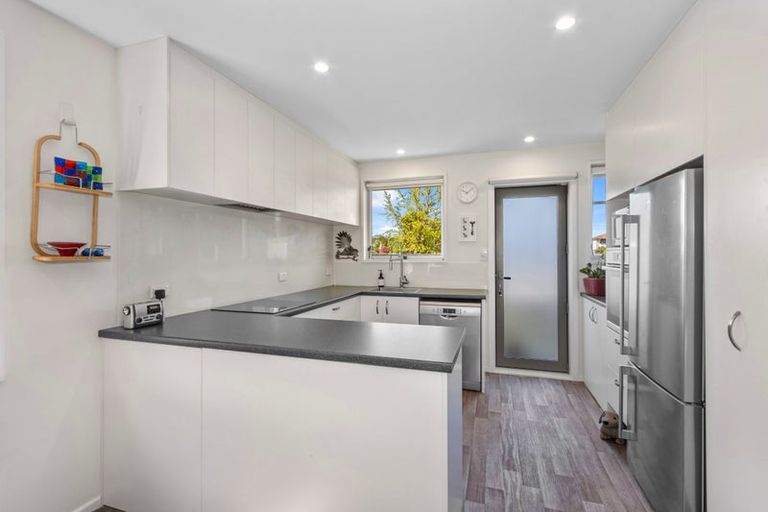 Photo of property in 1/4 Dilworth Street, Riccarton, Christchurch, 8011