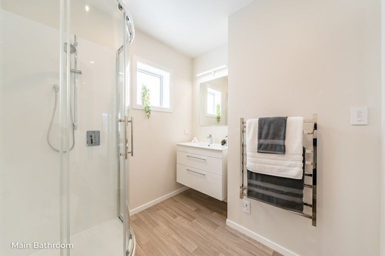 Photo of property in 70 Riverstone Drive, Riverstone Terraces, Upper Hutt, 5018