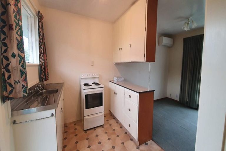 Photo of property in 2/78 Middlepark Road, Sockburn, Christchurch, 8042