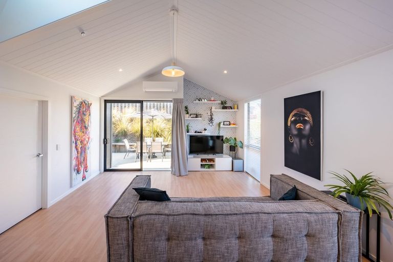 Photo of property in 52 Red Cottage Drive, Lake Hayes, Queenstown, 9304